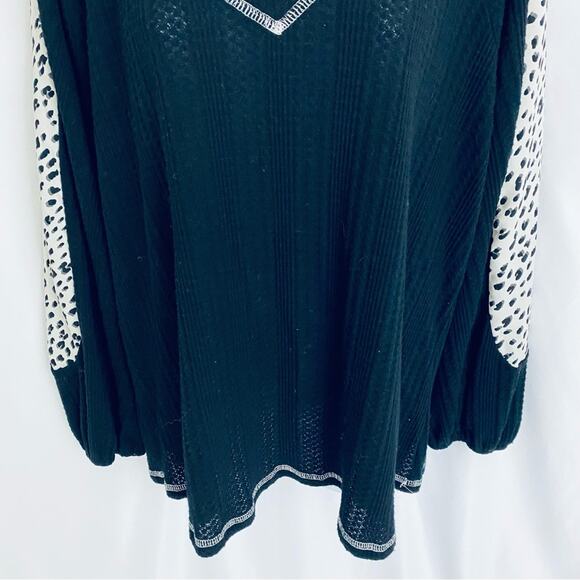 Hailey & Co Long Sleeve Top Size Large - Picture 3 of 10